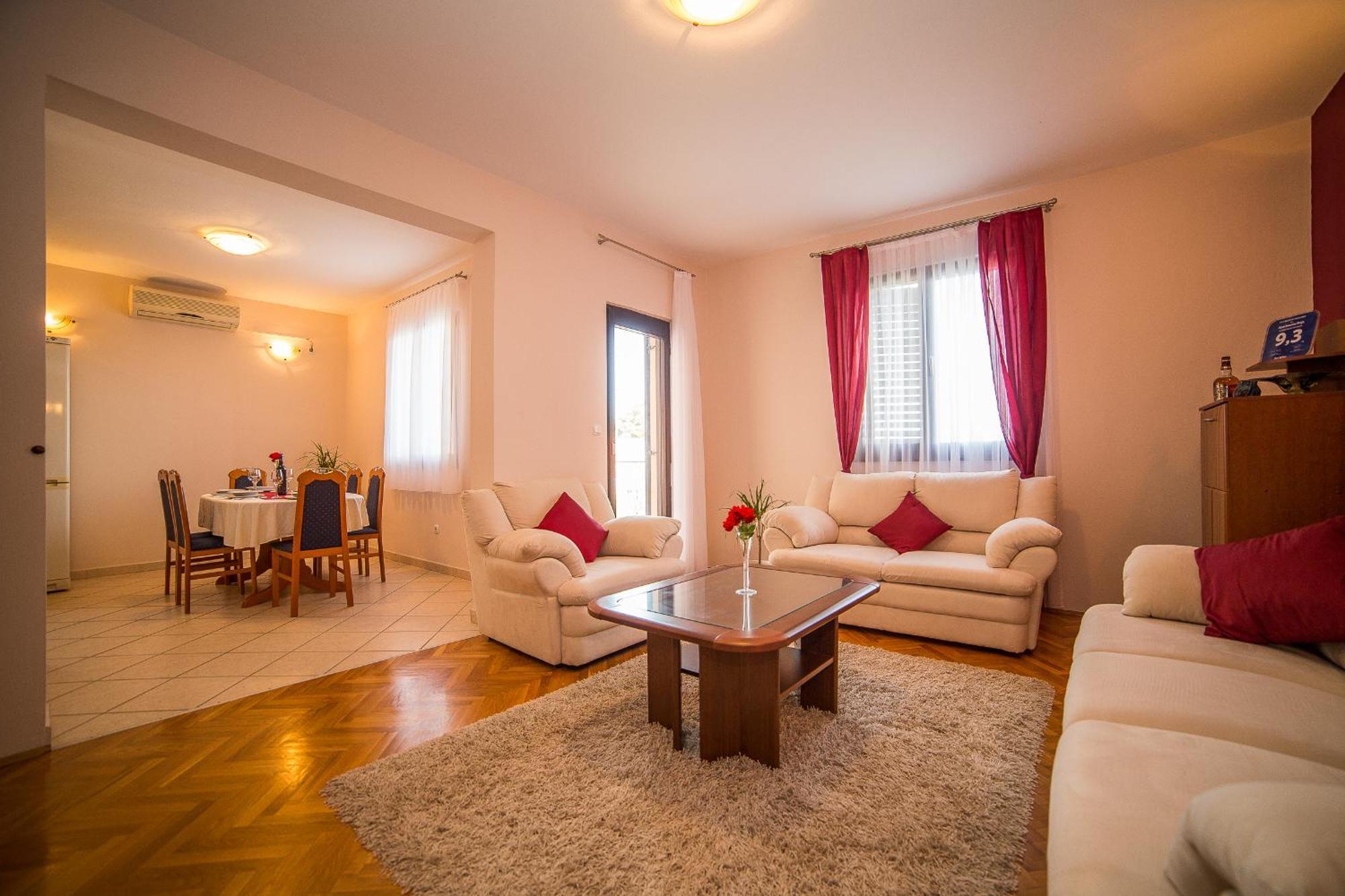 Apartments Maja ดูกีรัท ภายนอก รูปภาพ