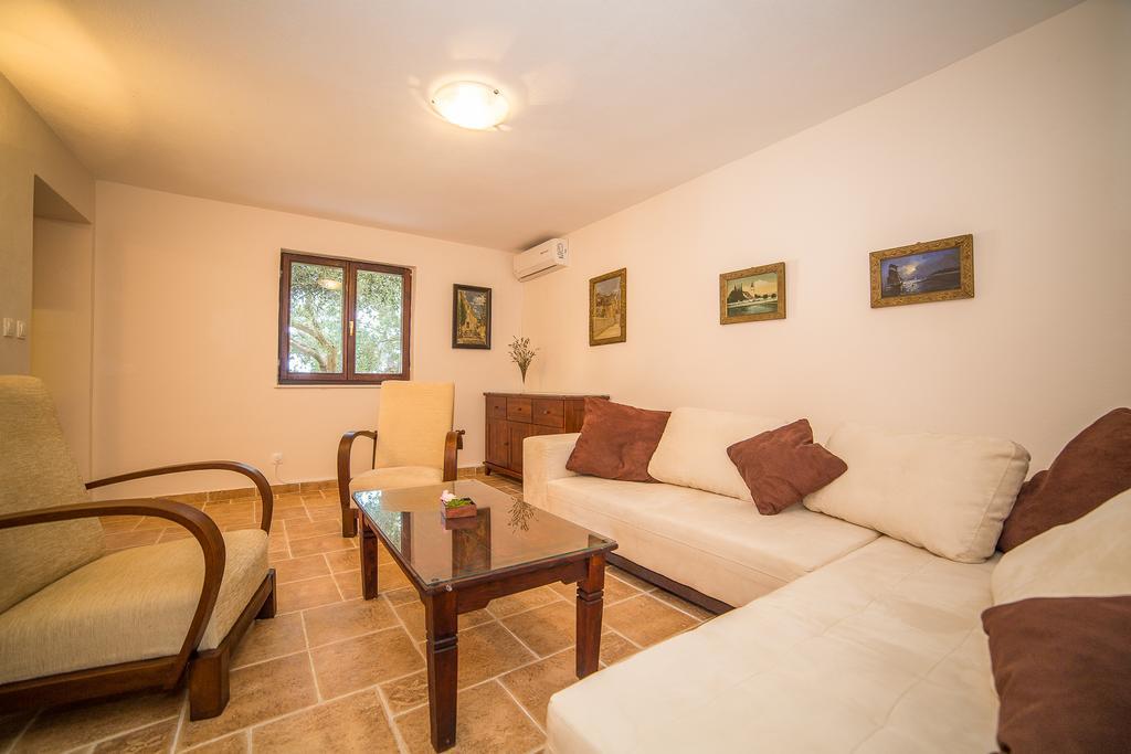 Apartments Maja ดูกีรัท ภายนอก รูปภาพ